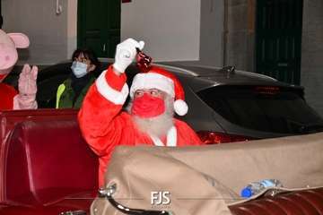 Papá Noel visita de sorpresa Lomo Magullo (Telde)/Francisco Javier Santana.